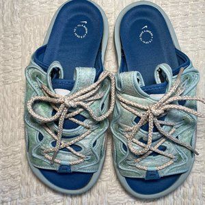 NEW Nike Offline 2.0